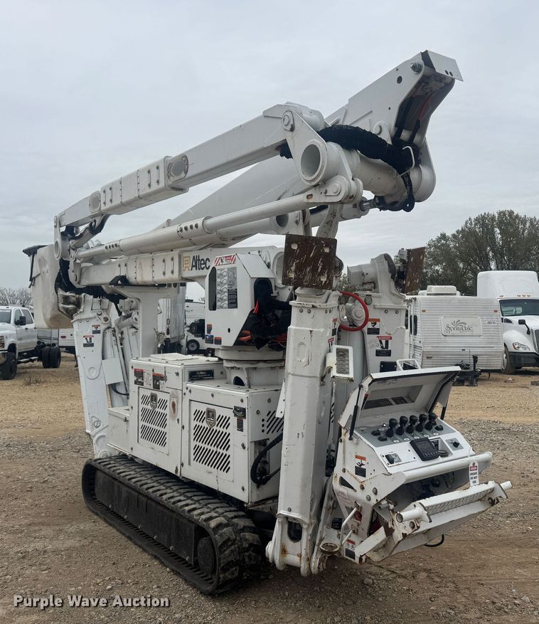 image for item YA1389 2019 Altec TDA58 tracked boom lift