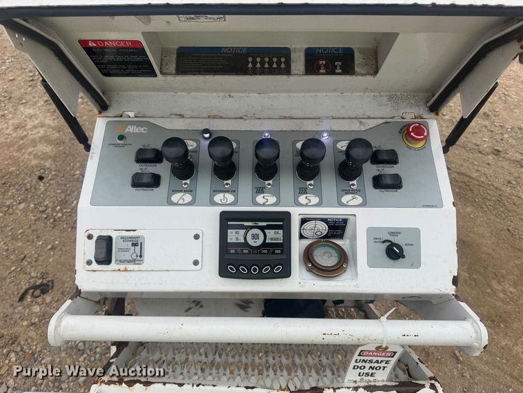 image for item YA1389 2019 Altec TDA58 tracked boom lift