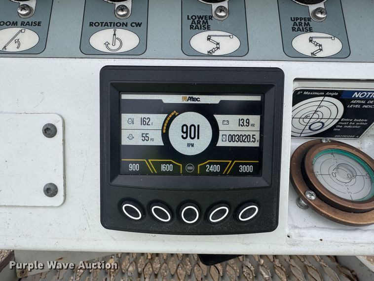 image for item YA1389 2019 Altec TDA58 tracked boom lift