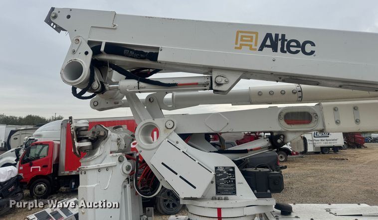 image for item YA1389 2019 Altec TDA58 tracked boom lift