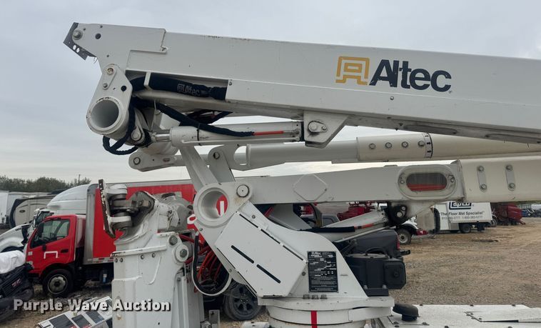 image for item YA1389 2019 Altec TDA58 tracked boom lift