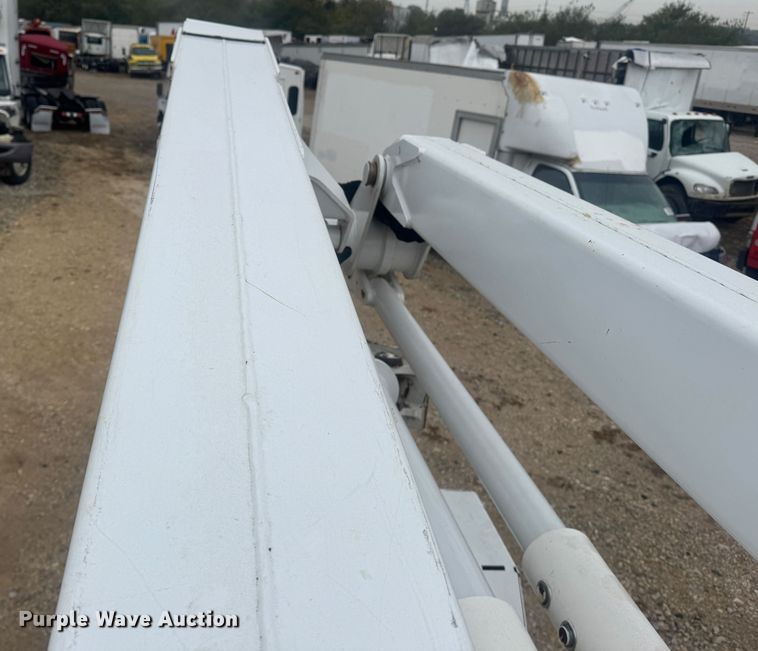 image for item YA1389 2019 Altec TDA58 tracked boom lift