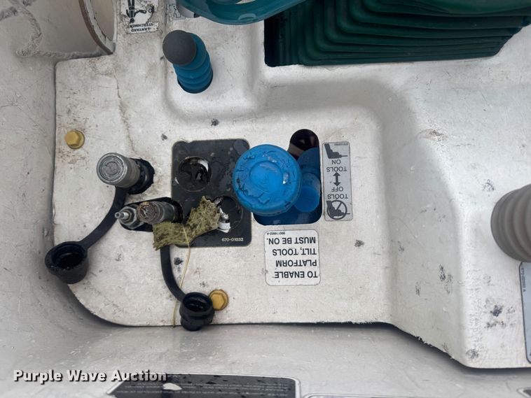 image for item YA1389 2019 Altec TDA58 tracked boom lift