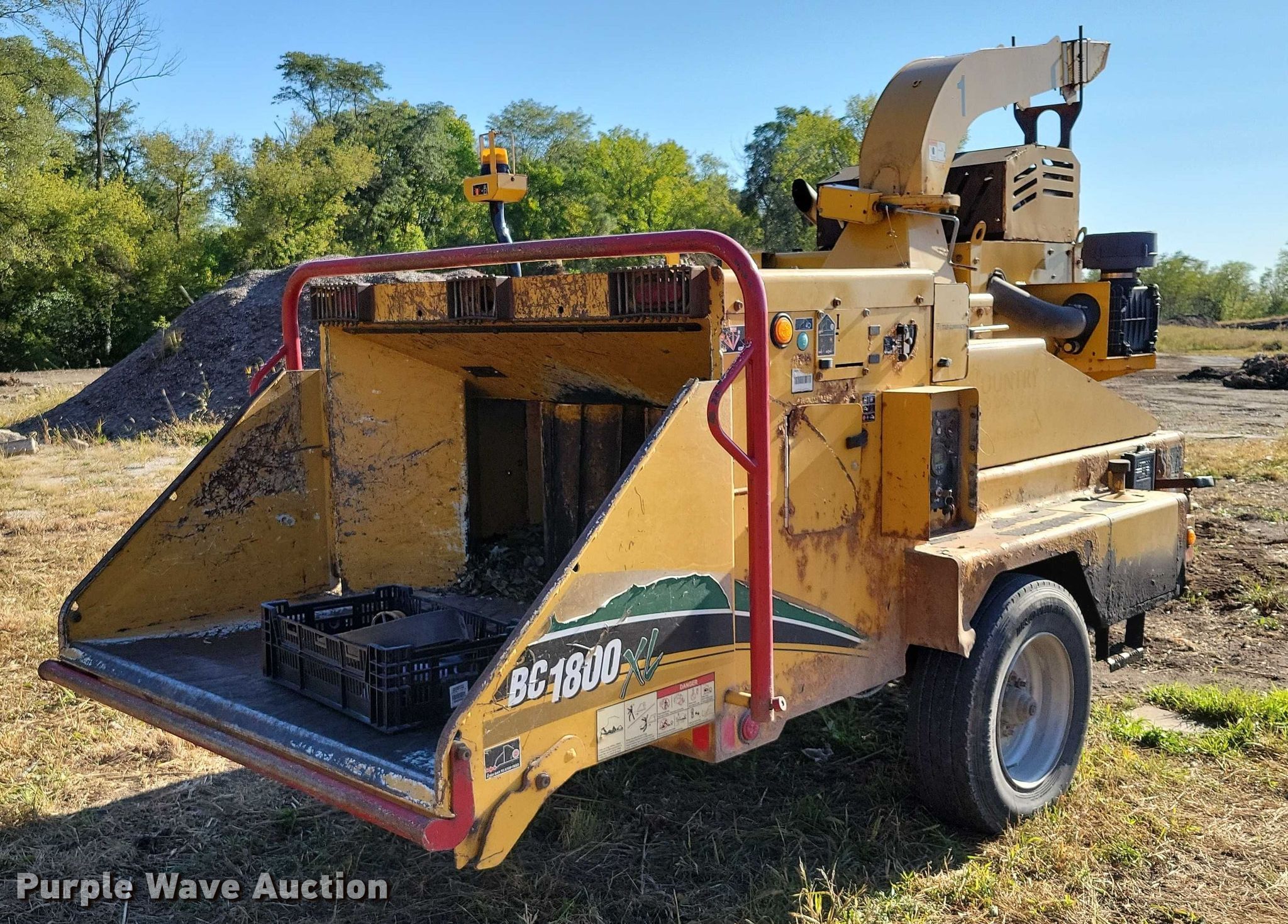 2017 Vermeer BC1800XL wood chipper in Ames, IA | Item EA2638 for