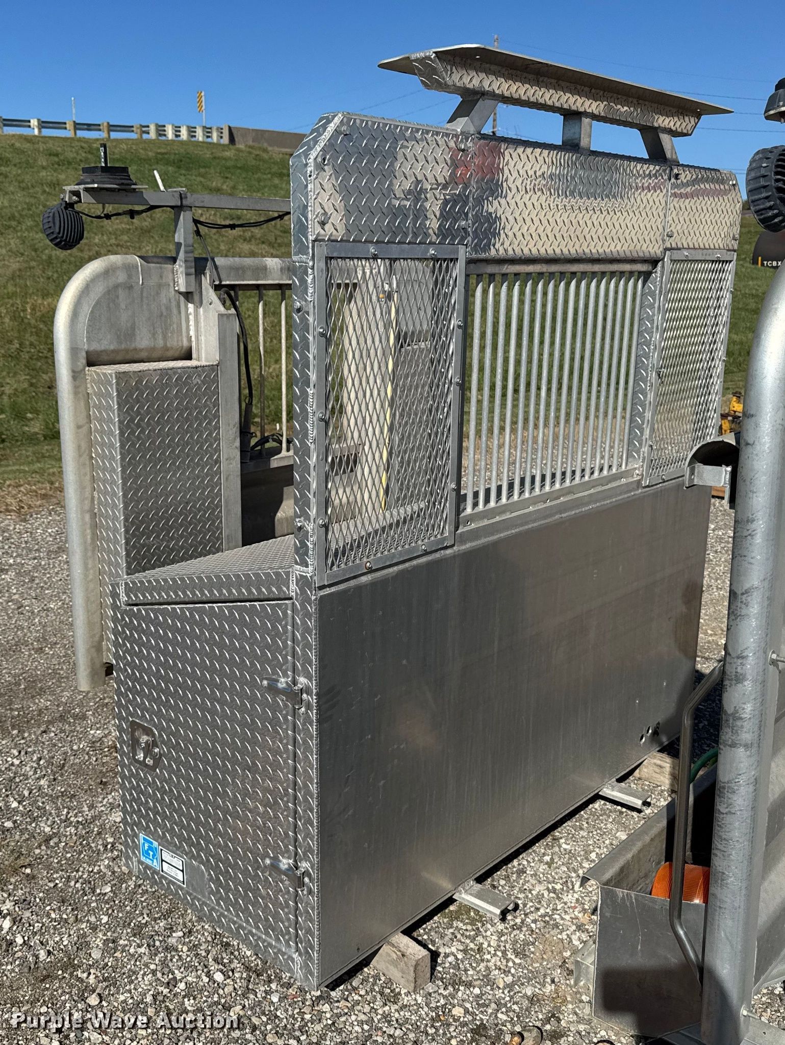 (3) Merritt headache racks in Brooklyn, IA | Item EM2395 sold | Purple Wave