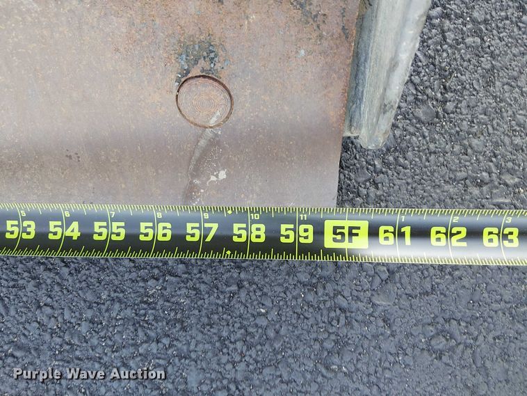 image for item DJ7860 New Holland TC30 MFWD tractor