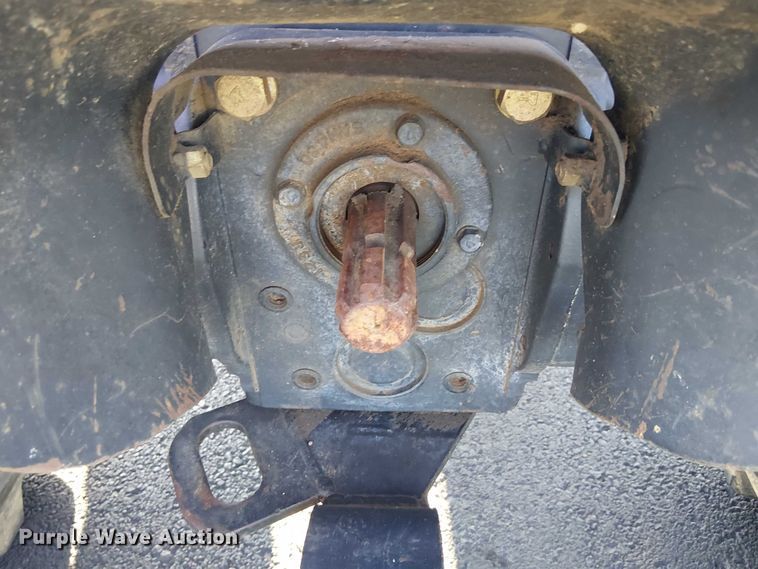 image for item DJ7860 New Holland TC30 MFWD tractor