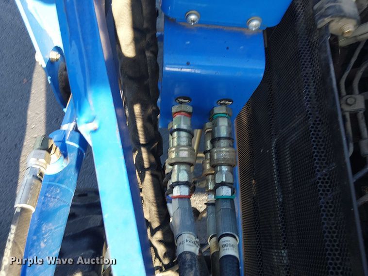 image for item DJ7860 New Holland TC30 MFWD tractor