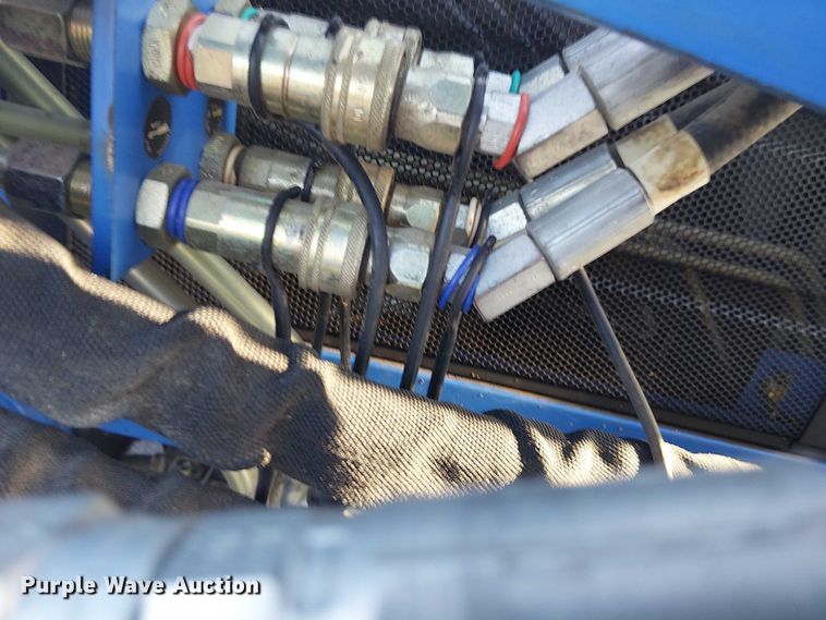 image for item DJ7860 New Holland TC30 MFWD tractor