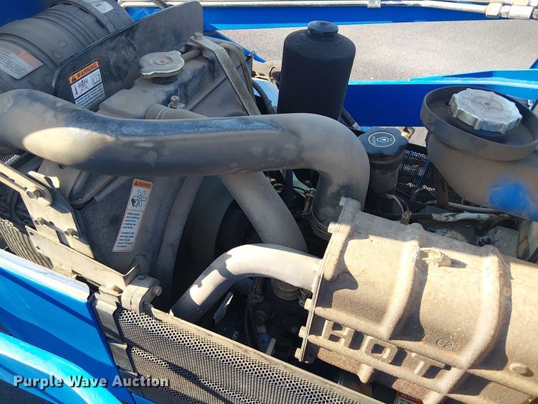 image for item DJ7860 New Holland TC30 MFWD tractor