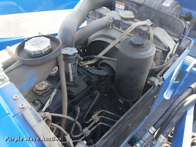 image for item DJ7860 New Holland TC30 MFWD tractor