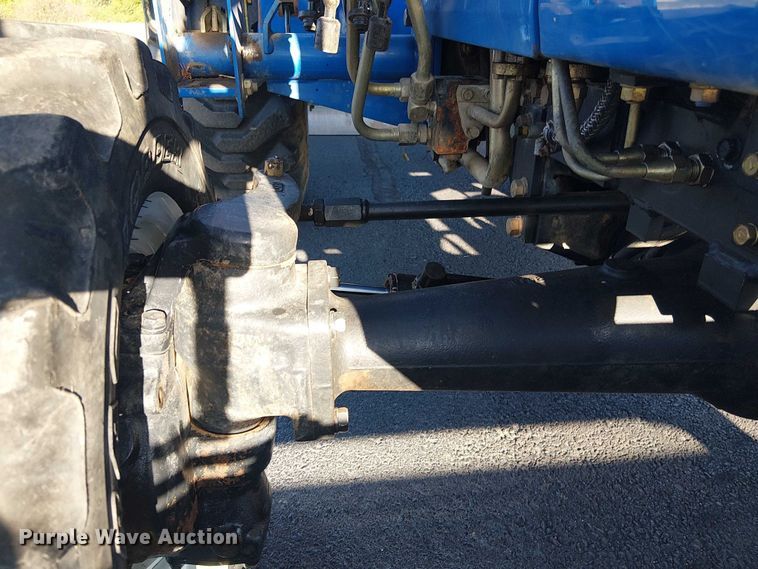 image for item DJ7860 New Holland TC30 MFWD tractor