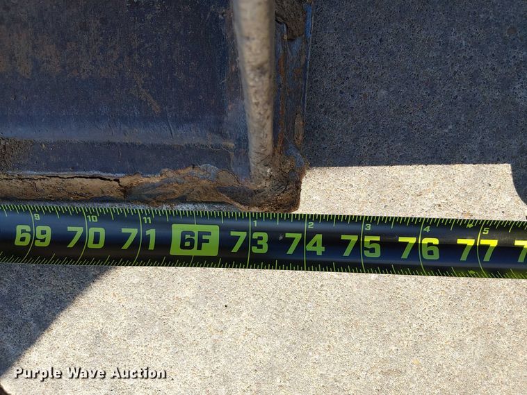 image for item DJ7862 Mahindra 4530 MFWD tractor