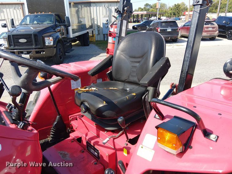 image for item DJ7862 Mahindra 4530 MFWD tractor