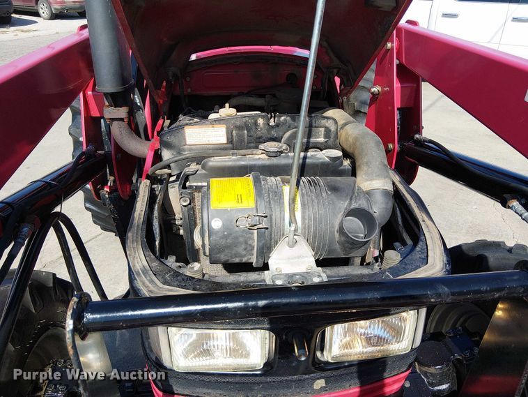 image for item DJ7862 Mahindra 4530 MFWD tractor