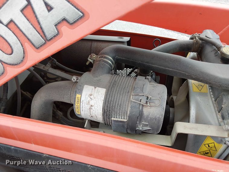 image for item DJ7869 Kubota B3200HSD MFWD tractor