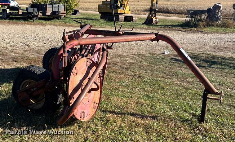 image for item DK0031 Massey Ferguson hay rake