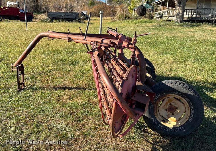 image for item DK0031 Massey Ferguson hay rake