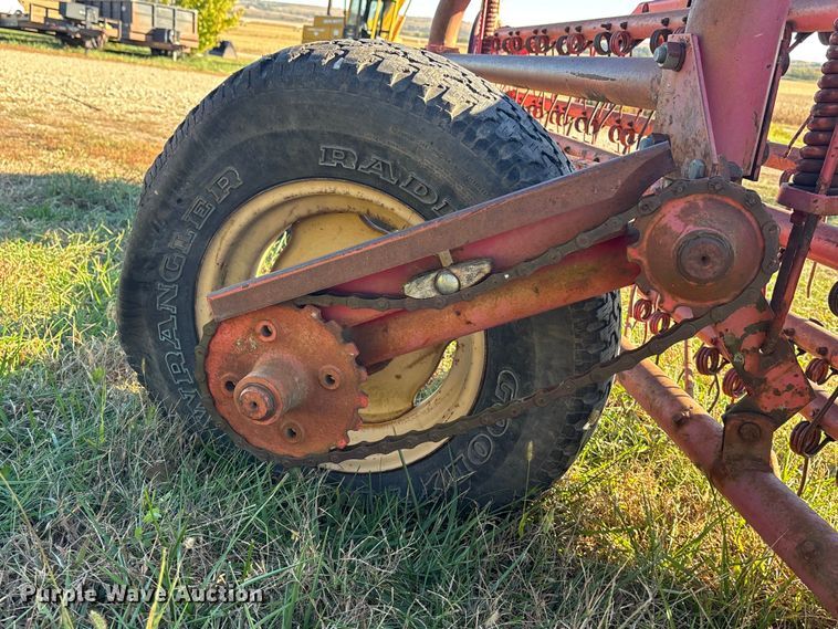 image for item DK0031 Massey Ferguson hay rake
