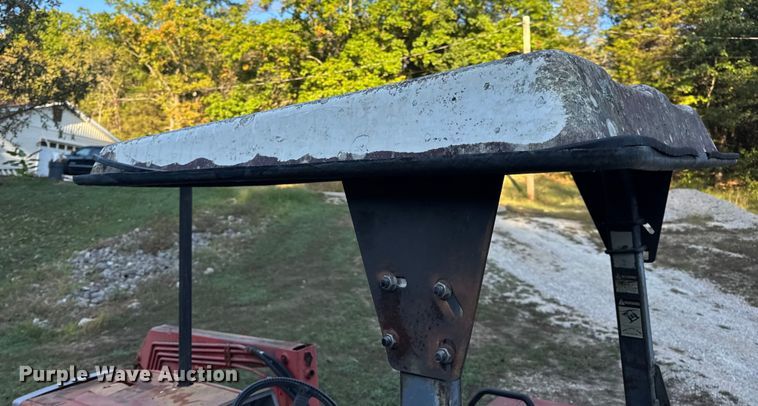 image for item DO2391 Massey Ferguson 1190 MFWD tractor