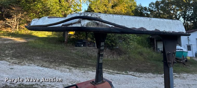 image for item DO2391 Massey Ferguson 1190 MFWD tractor