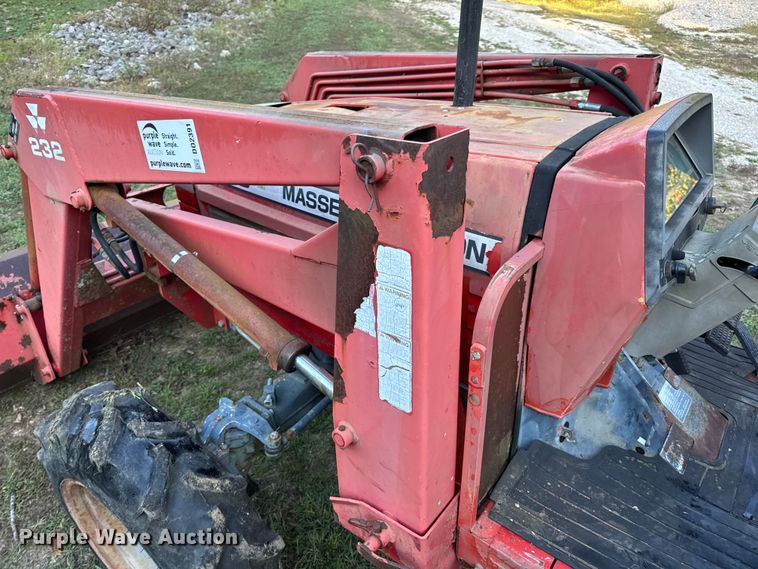 image for item DO2391 Massey Ferguson 1190 MFWD tractor