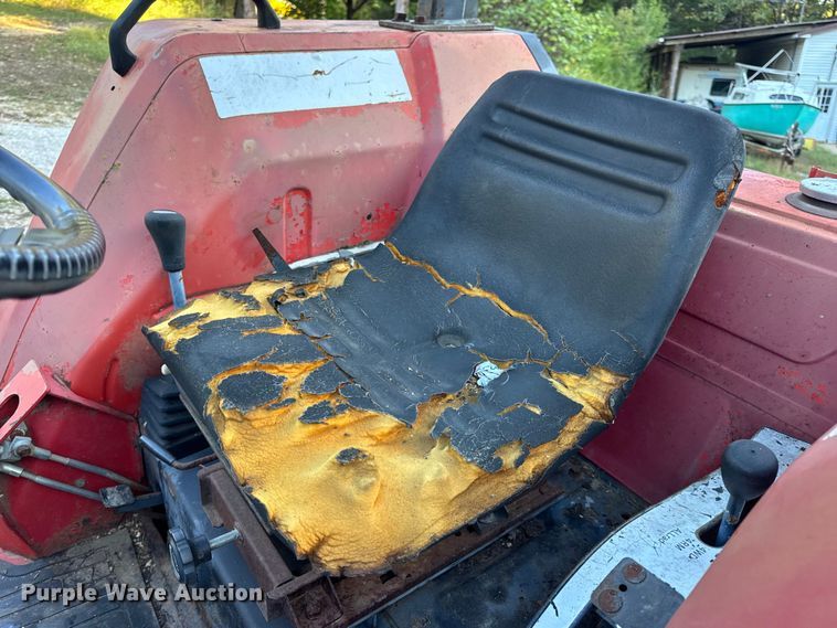 image for item DO2391 Massey Ferguson 1190 MFWD tractor