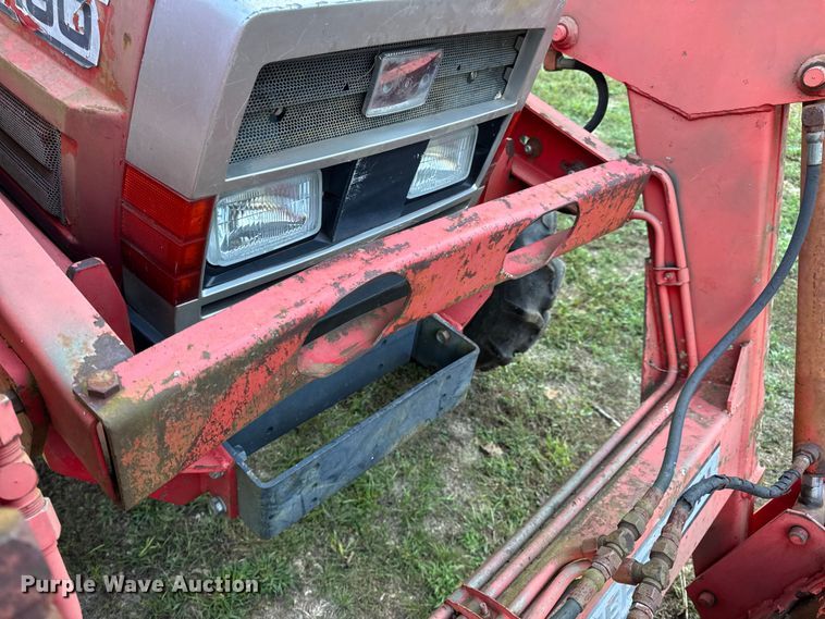 image for item DO2391 Massey Ferguson 1190 MFWD tractor