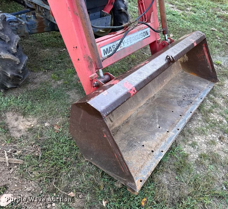 image for item DO2391 Massey Ferguson 1190 MFWD tractor