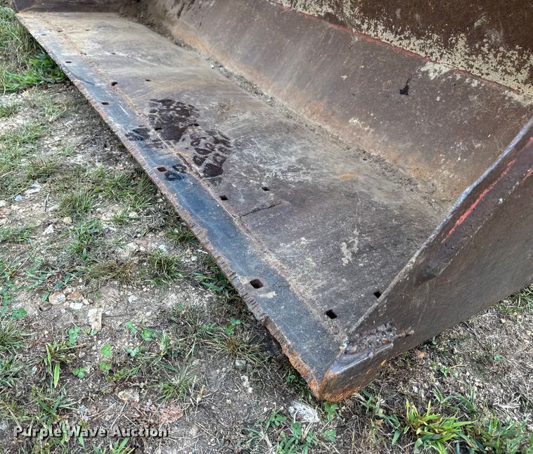 image for item DO2391 Massey Ferguson 1190 MFWD tractor