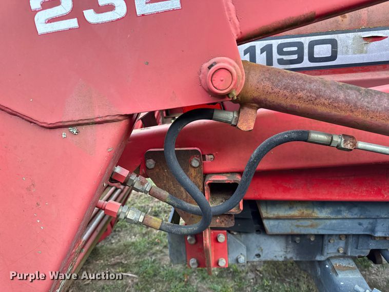 image for item DO2391 Massey Ferguson 1190 MFWD tractor