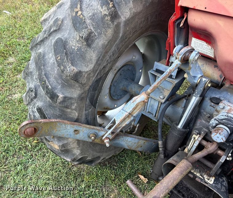 image for item DO2391 Massey Ferguson 1190 MFWD tractor