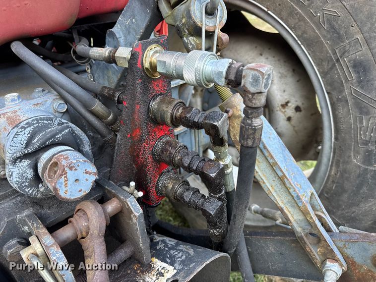 image for item DO2391 Massey Ferguson 1190 MFWD tractor