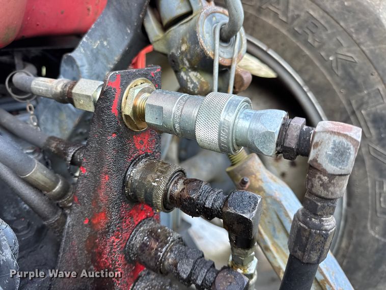 image for item DO2391 Massey Ferguson 1190 MFWD tractor