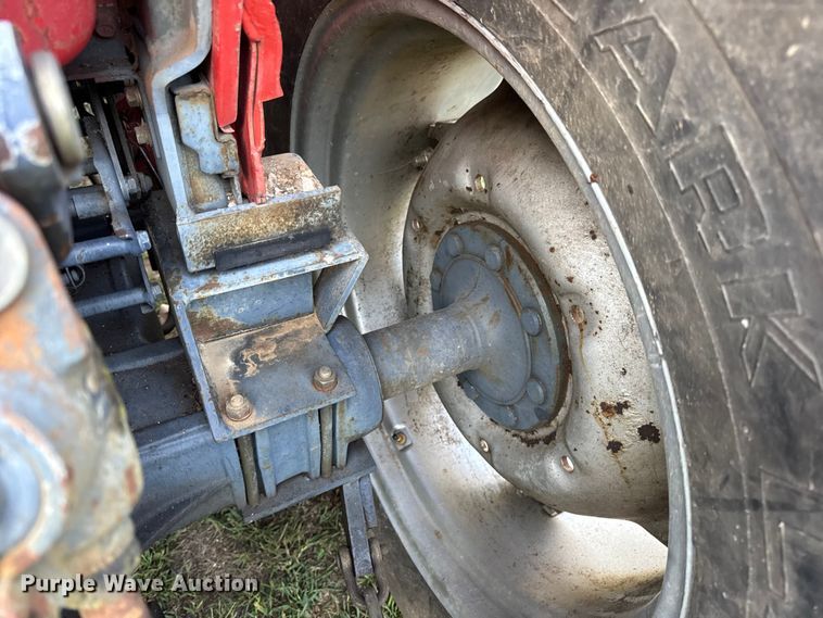 image for item DO2391 Massey Ferguson 1190 MFWD tractor