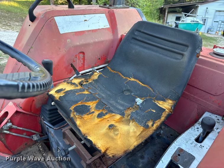 image for item DO2391 Massey Ferguson 1190 MFWD tractor