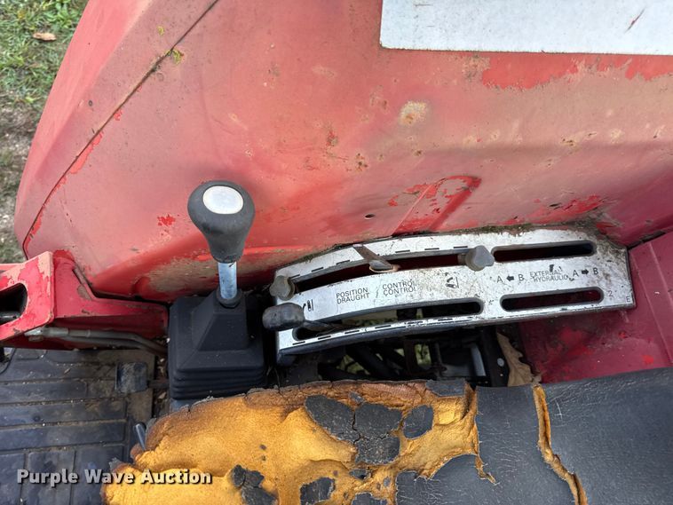 image for item DO2391 Massey Ferguson 1190 MFWD tractor