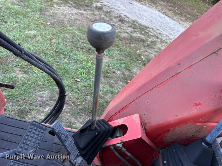 image for item DO2391 Massey Ferguson 1190 MFWD tractor