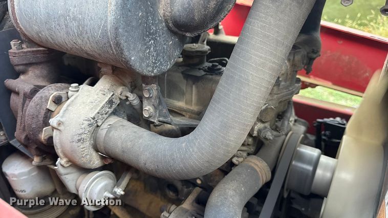 image for item DO2391 Massey Ferguson 1190 MFWD tractor