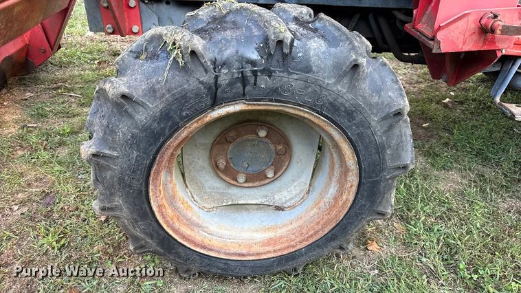 image for item DO2391 Massey Ferguson 1190 MFWD tractor