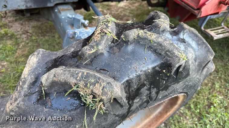 image for item DO2391 Massey Ferguson 1190 MFWD tractor