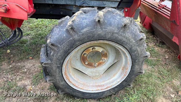 image for item DO2391 Massey Ferguson 1190 MFWD tractor