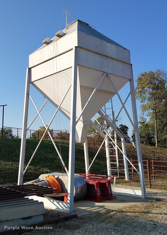 image for item DU3594 FCS grain bin 