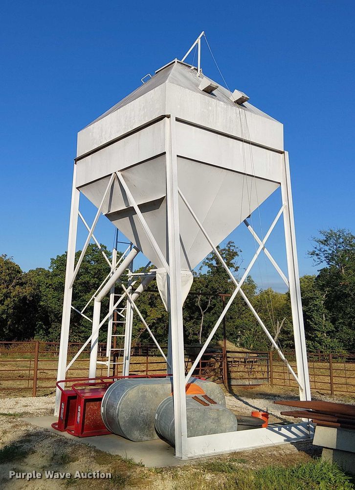 image for item DU3594 FCS grain bin 