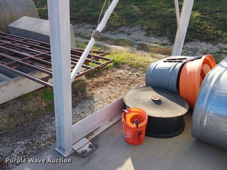 image for item DU3594 FCS grain bin 