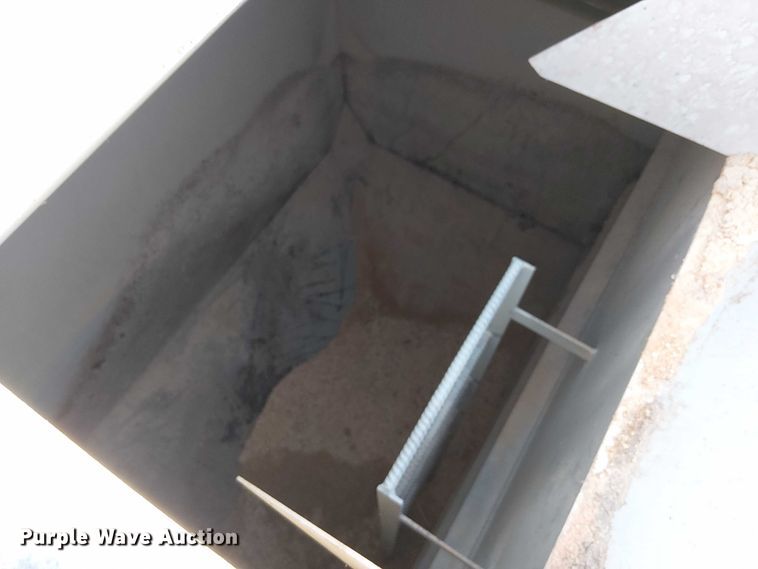 image for item DU3594 FCS grain bin 