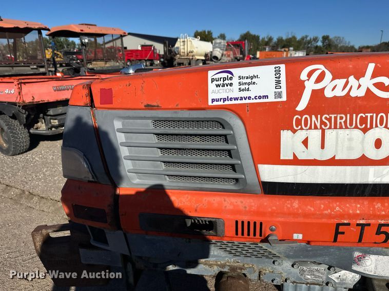 image for item DW4303 1994 Kubota L2900GST HFWD tractor