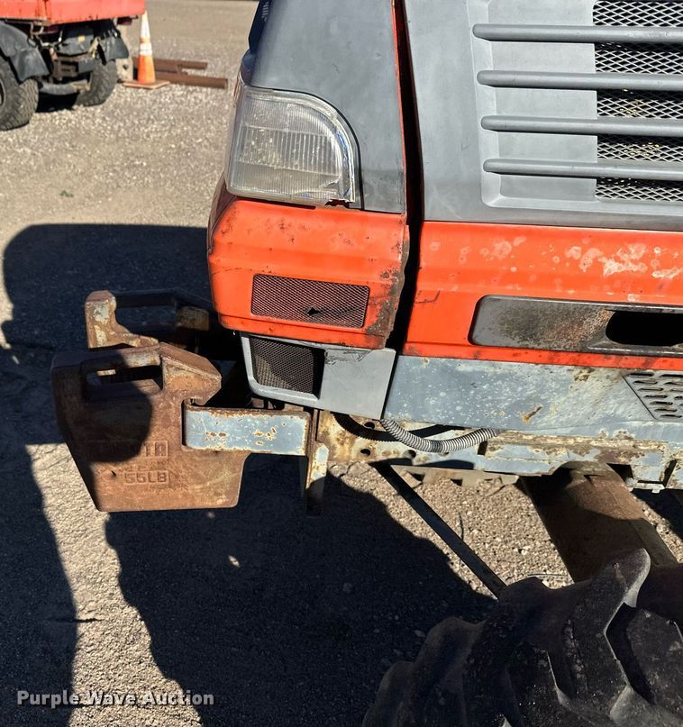 image for item DW4303 1994 Kubota L2900GST HFWD tractor