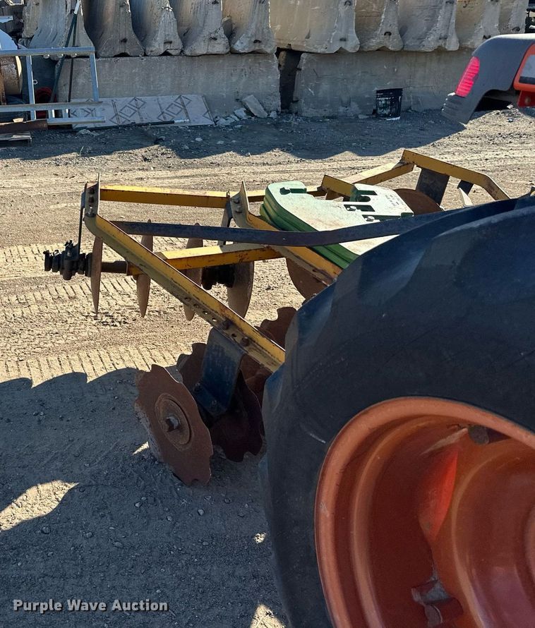 image for item DW4303 1994 Kubota L2900GST HFWD tractor