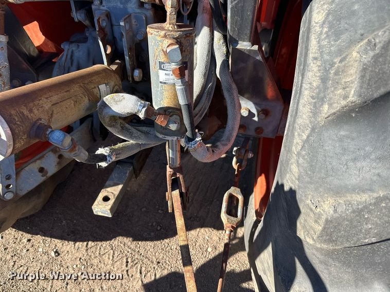 image for item DW4303 1994 Kubota L2900GST HFWD tractor